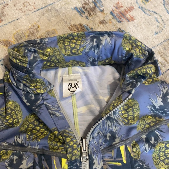 Maaji zip up workout running light jacket - Picture 4 of 7